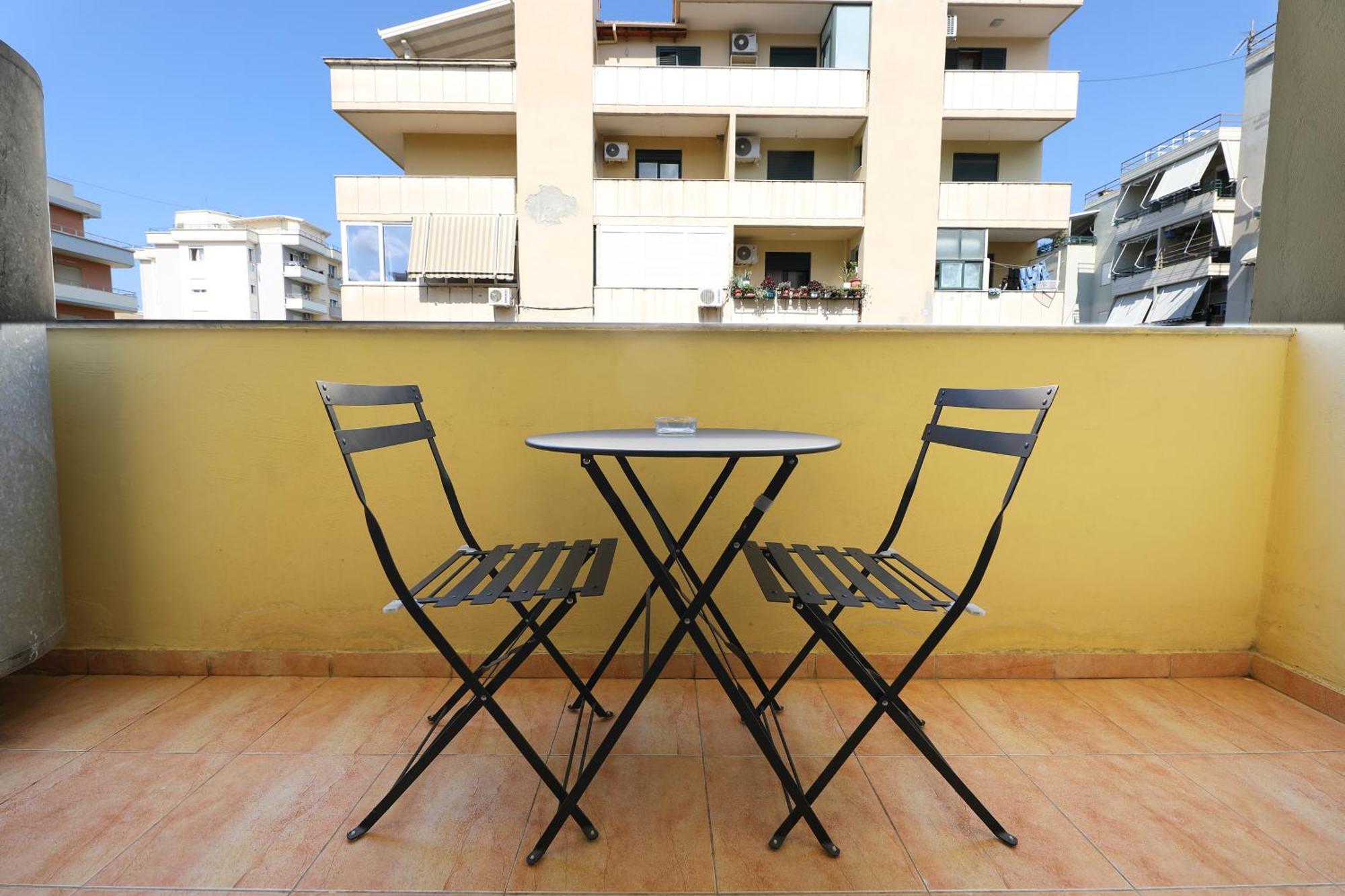 Sunny Side Apartments Влёра Экстерьер фото